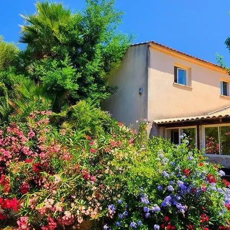 Casa vacanze Charmante Petite Maison Au Calme *