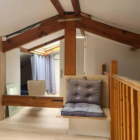 Semesterbostad Charmante Petite Maison Au Calme *